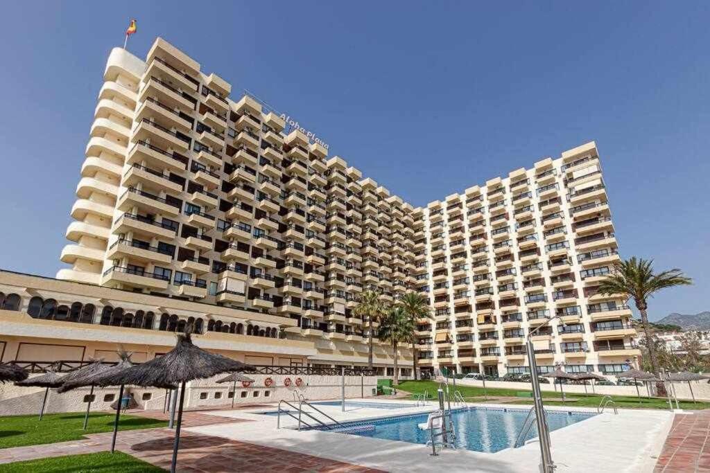 797 Holiday Rentals- Apartamento En Aloha Playa Frente Al Mar Benalmadena Exterior photo
